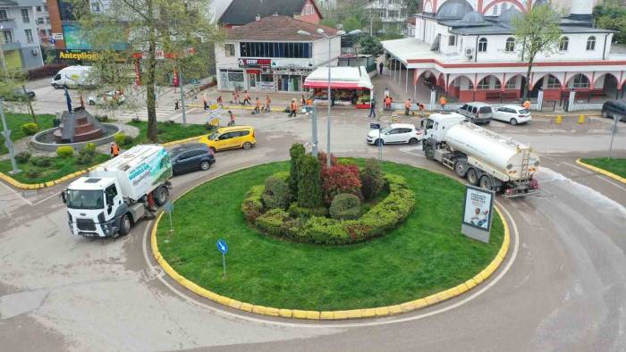 Başiskele’de Bayram Temizliği