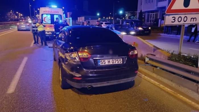 Samsun’da Kontrolden Çıkan Araç Bariyerlere Çarptı: 3 Yaralı