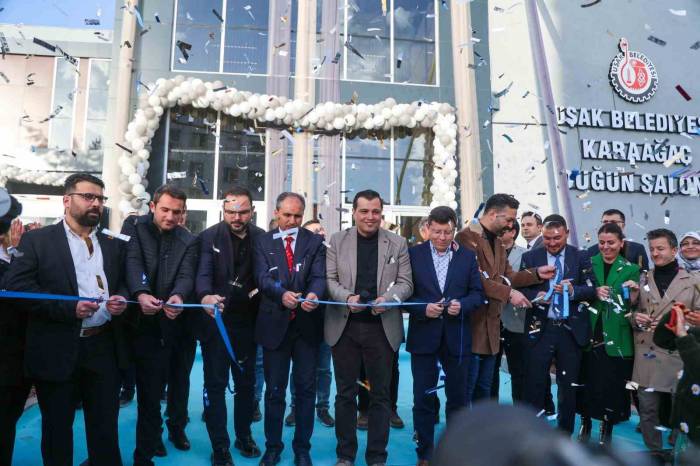 Uşak’ta Açılışın Coşkusu Toplu İftarla Taçlandı