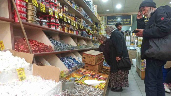 Fiyat Artışına Rağmen Bayramlık Tatlılara Talep Düşmedi