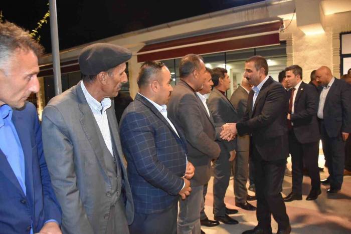 Vali Hacıbektaşoğlu, Şirvan’da Muhtarlarla Bir Araya Geldi