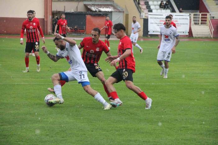 Tff 2. Lig: Kastamonuspor: 1 - Karacabey Belediye Spor: 2
