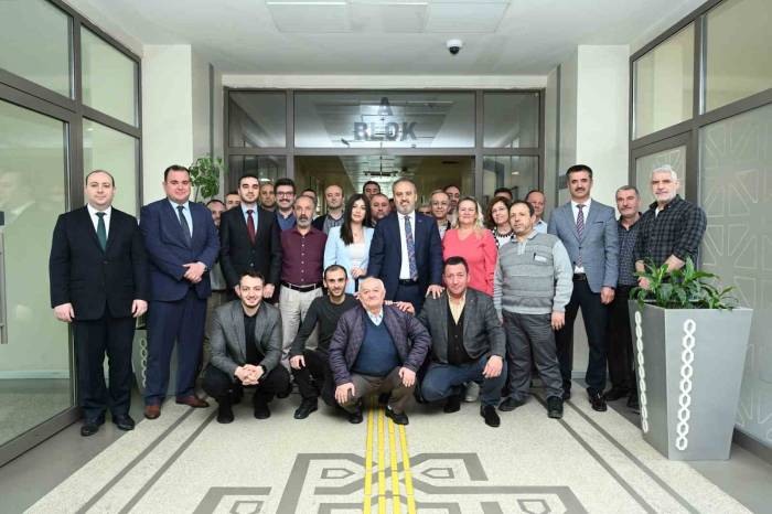 Bursa Büyükşehir Ailesi Bayramlaştı