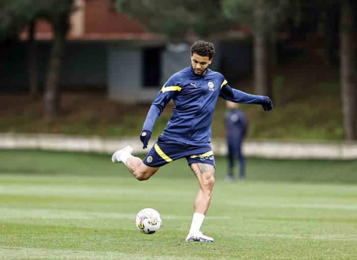 Fenerbahçe, İstanbulspor Maçı Hazırlıklarına Başladı