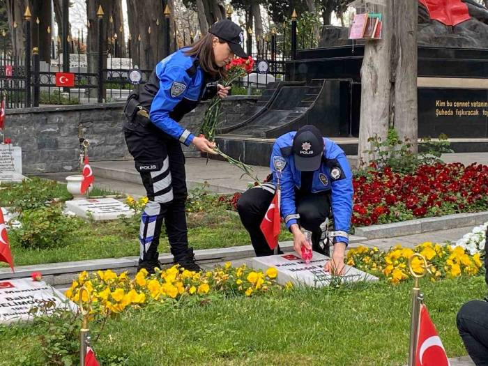 İstanbul Polisi Bayram Öncesinde Şehit Ailelerini Yalnız Bırakmadı