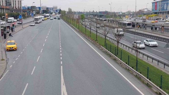 İstanbul’da Arife Günü Yollar Boş Kaldı