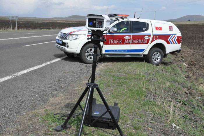 Kars’ta Yerli Ve Milli Radar Sistemiyle Hız Kontrolü