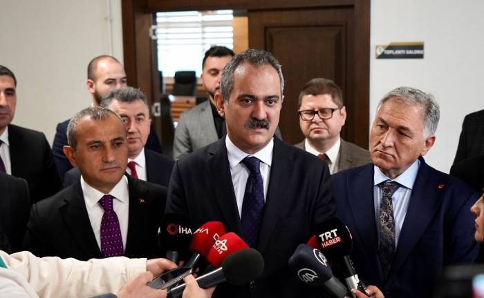 Bakan Özer: “eğitime Sadece Temel Ve Ortaöğretim Olarak Değil, Bütün Olarak Bakıyoruz”