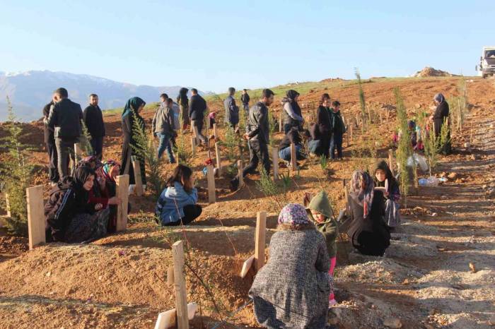 Depremzedelerin En Acı Bayramı