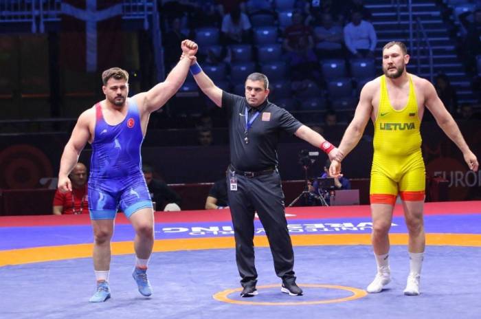 Rıza Kayaalp Finalde