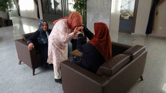 Yozgat’ta Depremzedeler Bayramı Buruk Karşıladı