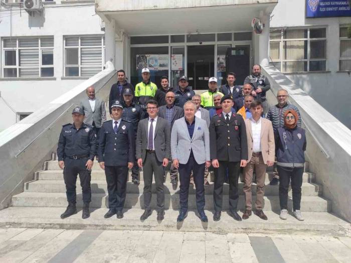 Selendi’de Protokol Bayramlaştı