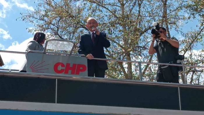 Kılıçdaroğlu, Gölbaşı Halkıyla Bayramlaştı