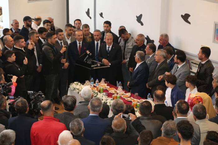 Bakan Akar: “teröristler Kan Ağlıyor, Bitecekler. Tek Umutları Seçim”