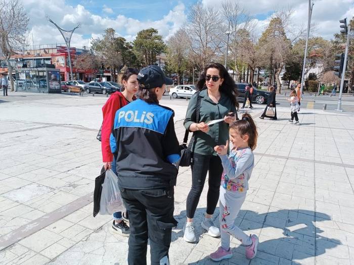 Tdp Ekipleri Halkı Bilinçlendiriyor