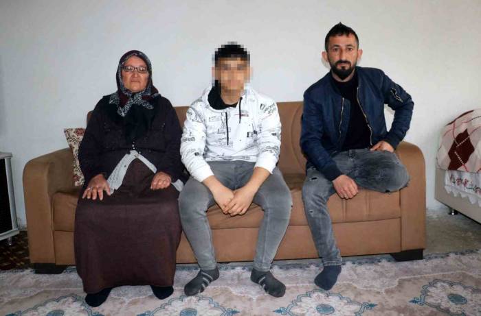 16 Yaşındaki Gence İşkence Yapıp, Görüntüleri Sosyal Medyada Paylaştılar