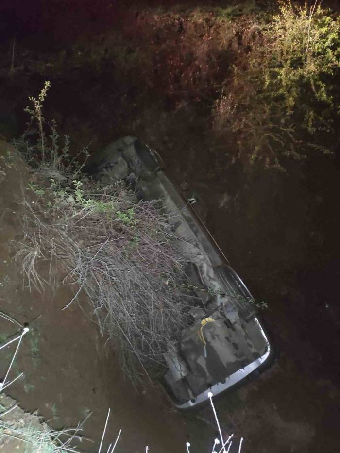 Amasya’da Otomobil Uçuruma Devrildi, 6 Yaralı