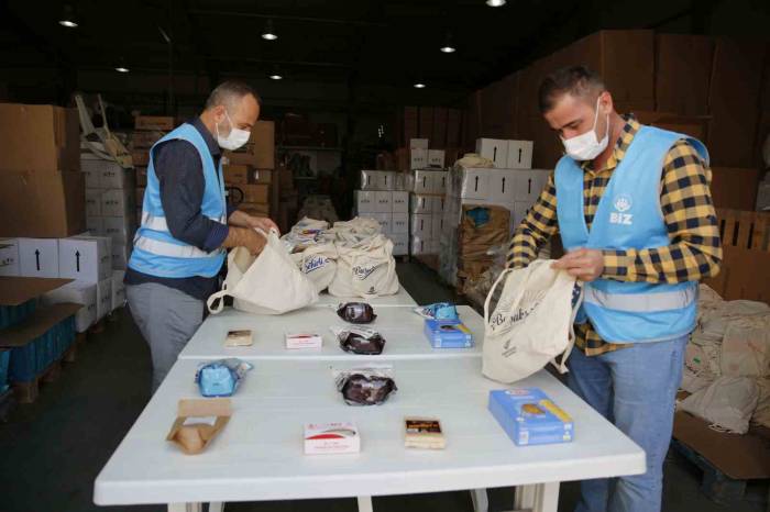 Başakşehir Sosyal Belediyecilik Anlayışıyla İhtiyaç Sahibi Aileleri Yalnız Bırakmıyor