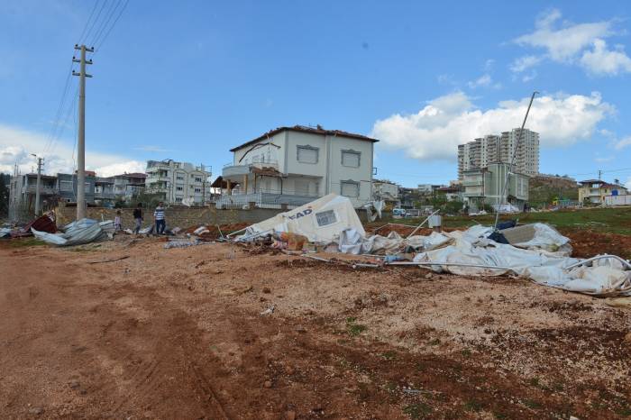 Önce Depremin Sonra Fırtınanın Vurduğu İlçede Vatandaşlar O Anları Anlattı