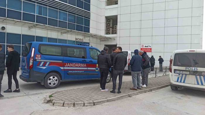 Silahıyla Oynarken 19 Yaşındaki Gencin Ölümüne Neden Oldu