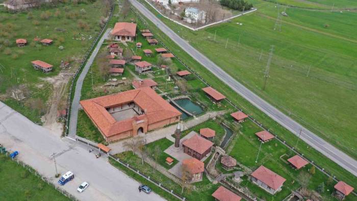 Dünya’da Benzeri Olmayan "ambarköy" Ziyaretçilerini Bekliyor