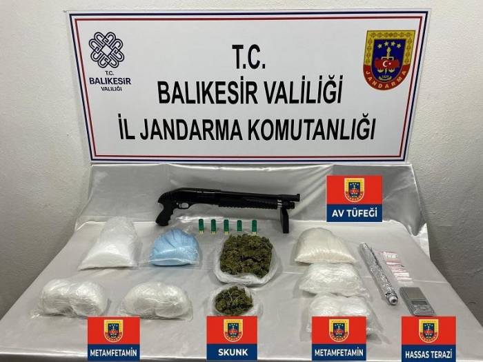 Bandırma’da Uyuşturucu Operasyonu: 6 Kişi Gözaltına Alındı