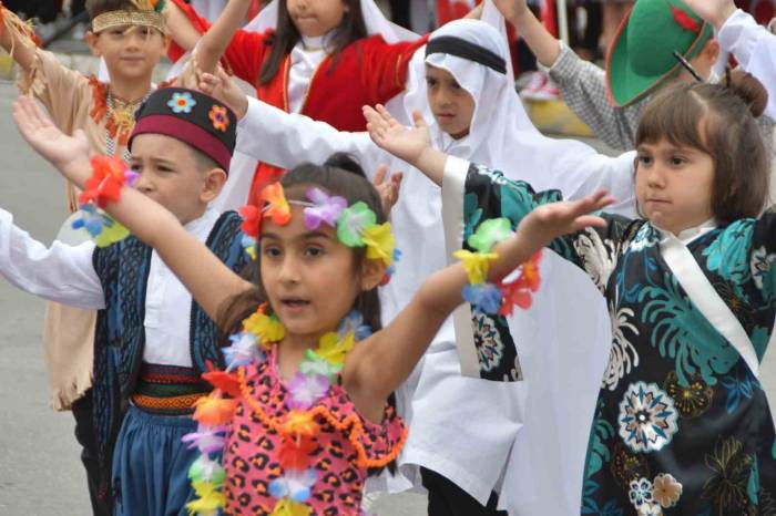 Söke’de 23 Nisan Ulusal Egemenlik Ve Çocuk Bayramı Kutlandı