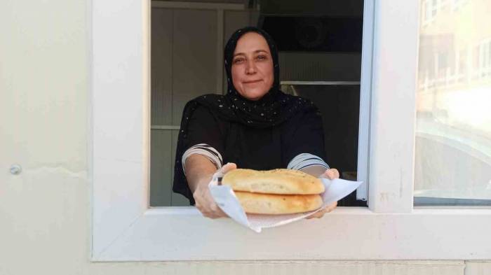 170 Yıllık ‘çardak Ekmeği’ Artık Konteyner Fırında Üretiliyor