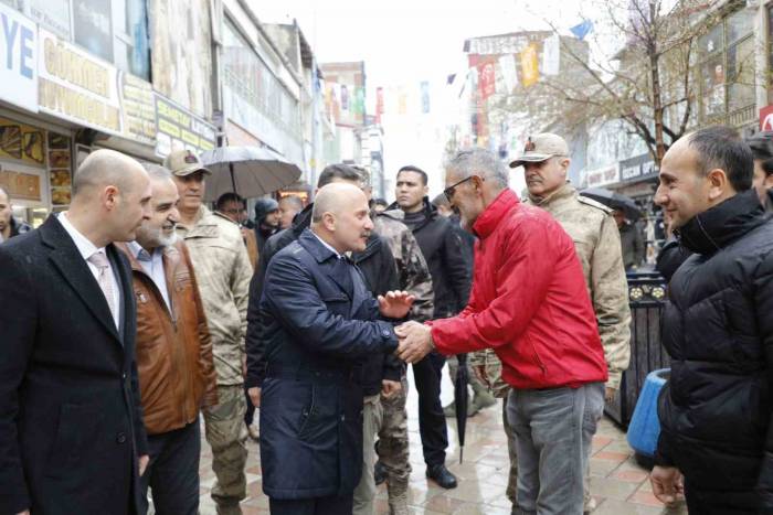 Ağrı Valisi Varol’un Yoğun Mesaisi