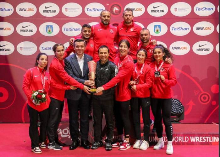 Barü’lüler Avrupa Güreş Şampiyonasında Gururlandırdı