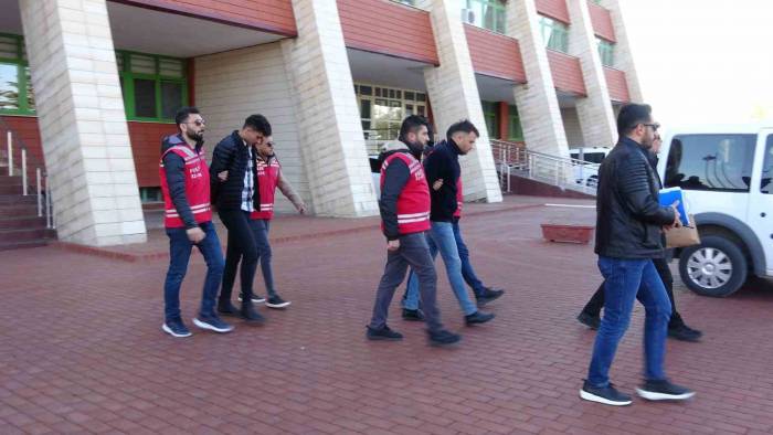 Isparta’da Cinayet Şüphelileri Adliyeye Sevk Edildi