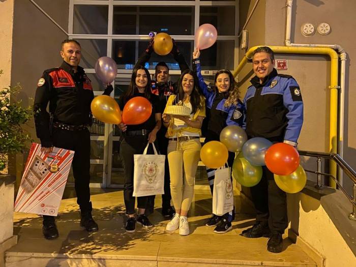 Şehit Polisin Kızına Doğum Günü Sürprizi