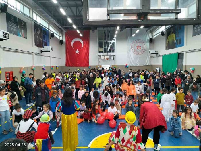 Yakutiye Gençlik Merkezinde Çifte Bayram