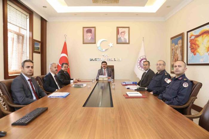 Burdur’da Seçim Güvenliği Toplantısı Yapıldı