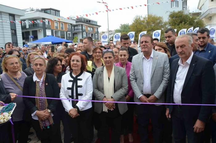 Didim Belediyesi Kadın Ve Aile Danışma Merkezi Törenle Hizmete Açıldı
