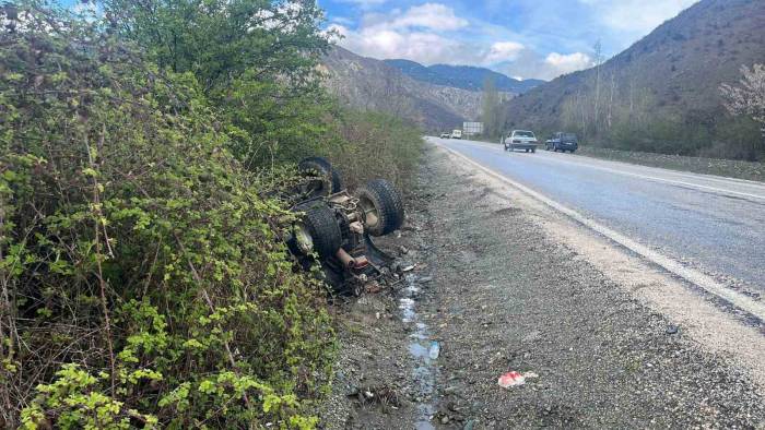 Şarampole Devrilen Atv’nin Sürücüsü Yaralandı