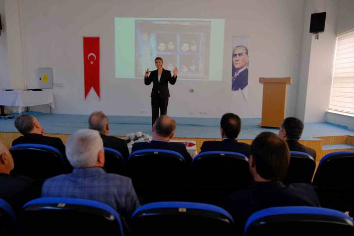 Taksi Ve Otobüs Şoförlerine Öfke Yönetimi Eğitimi Verildi