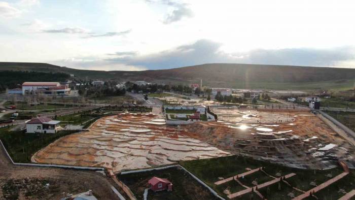 Sivas’ın Altını Soluyor