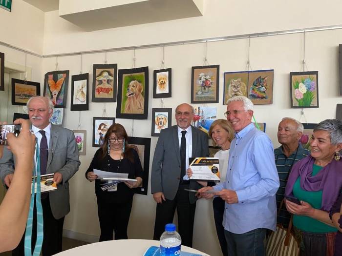 Armutalan Kültür Merkezi “sanatla Tazelendik” Adlı Karma Sergiye Ev Sahipliği Yapıyor