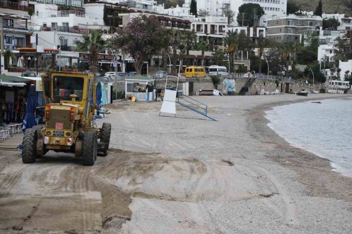 Belediye Halk Plajlarında Son Hazırlıklar Yapılıyor