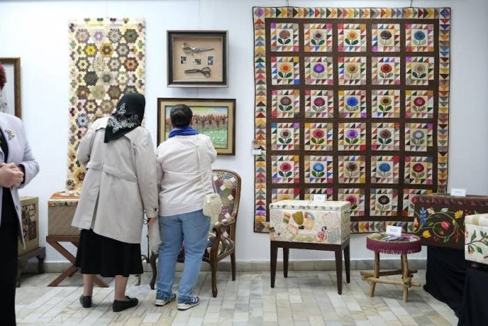 Bursa’daki Kırkyama Sergisinin Geliri Depremzede Kadınlara Bağışlanacak