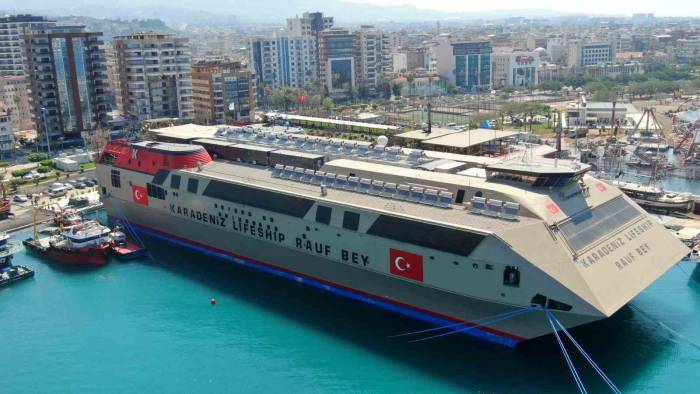 Rauf Bey Gemisi Depremzedeler İçin Okul Ve Yurda Dönüştürüldü