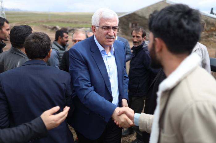 Öz, Karayazı’da Konuştu; “aramıza Kimse Nifak Sokamaz”