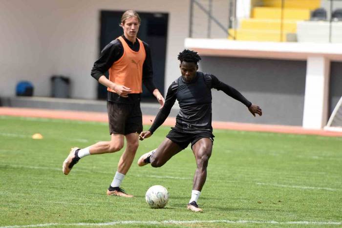 Manisa Fk, Keçiörengücü Maçı Hazırlıklarına Devam Etti