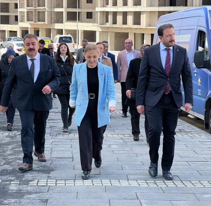 Öncü; Engeller Azmime Engel Olmadı