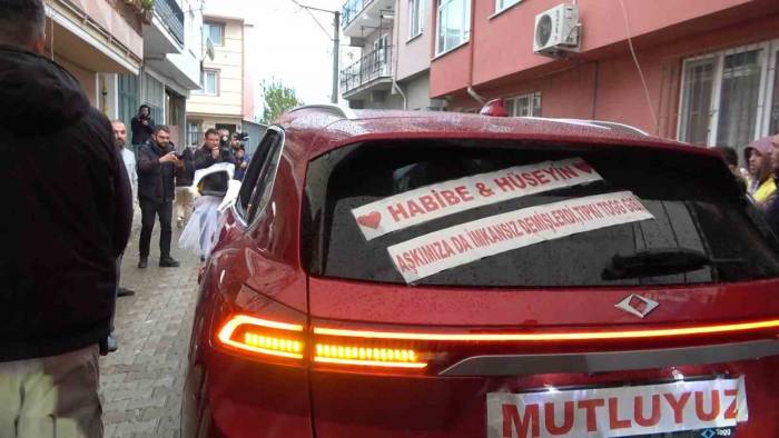 Dünya Evine Yerli Ve Milli Otomobil Togg’la Girdiler