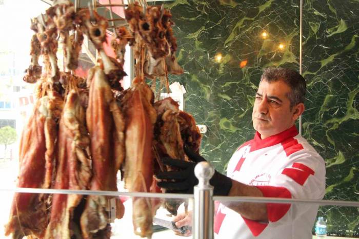 Siirt Büryanı Lezzeti İle Rağbet Görüyor