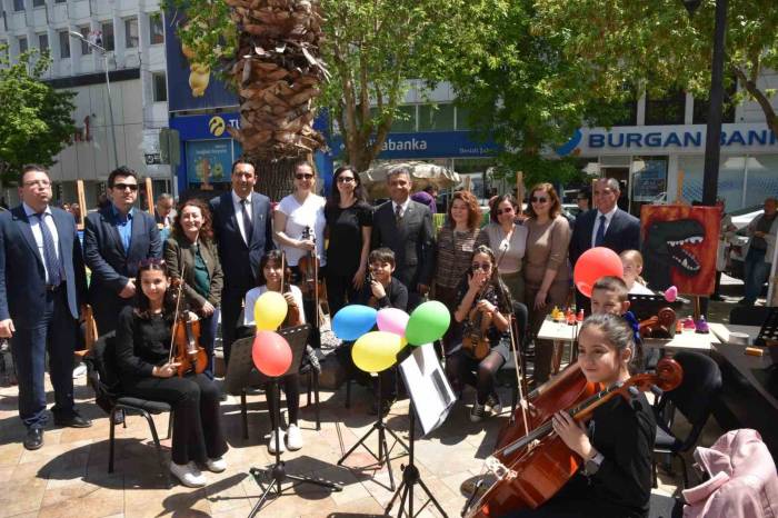 Denizli’de Öğrencilerin Üstün Yetenekleri Geliştiriliyor