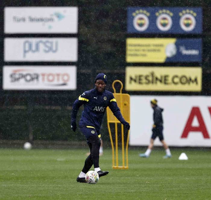 Fenerbahçe’de Batshuayi Sevinci