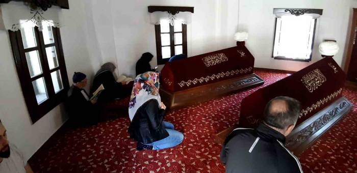 Akşemseddin Hazretleri Türbesine Yoğun İlgi